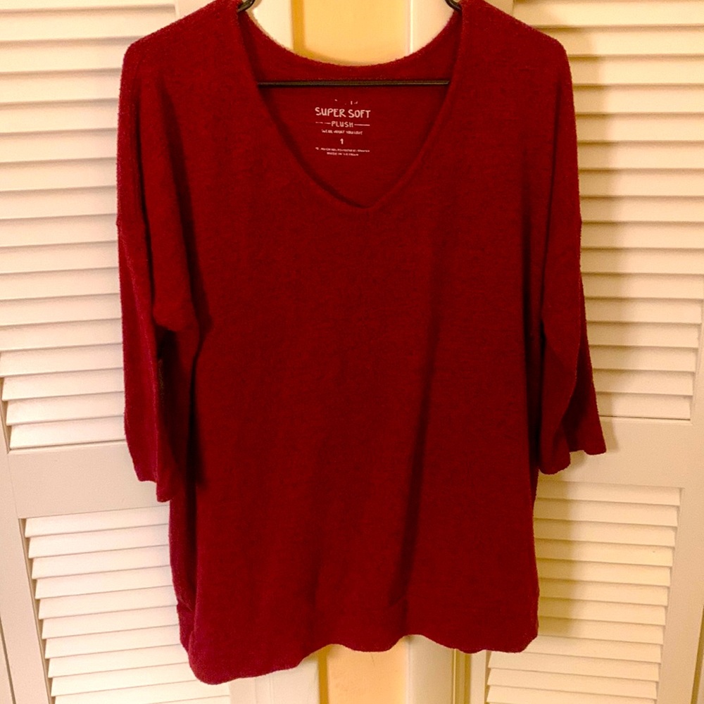 Torrid super soft Red Top